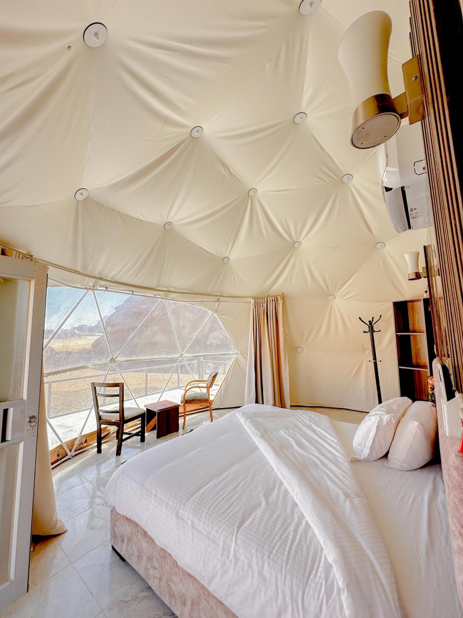 Luxury tent Crystal Luxury Camp